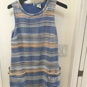Sleeveless dress